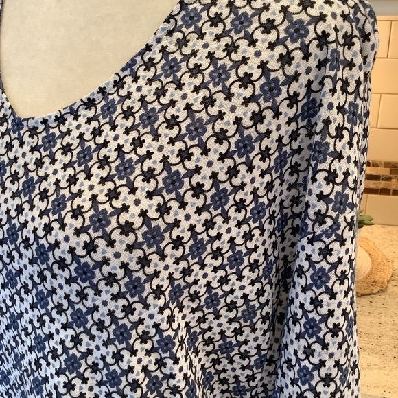 J Jill Love Linen Pullover V-neck Top Size Small - Picture 2 of 10